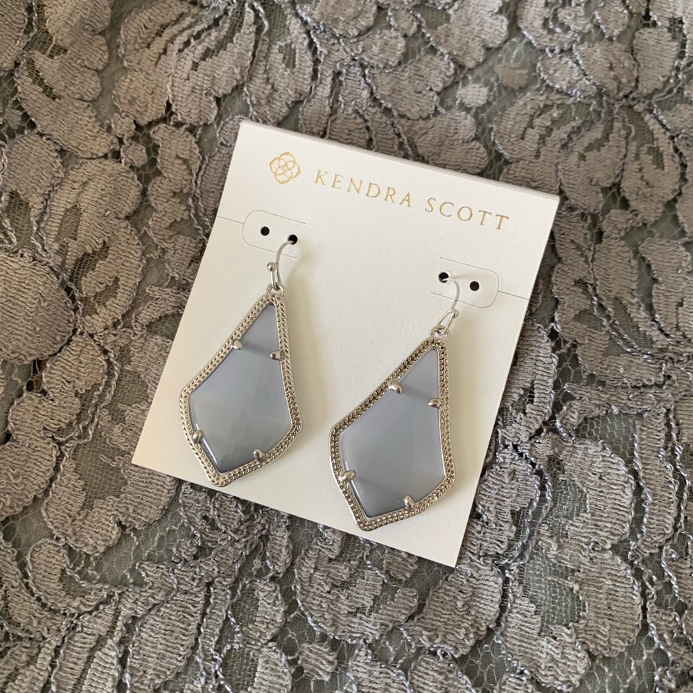 NWT Kendra Scott Earrings